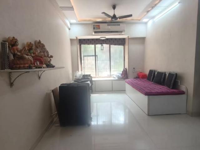 1 BHK Apartment in Malad West for rent Mumbai. The reference number is 19244874