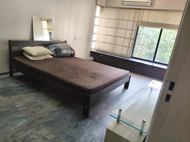 1 BHK Apartment in Malad West for rent Mumbai. The reference number is 20438220