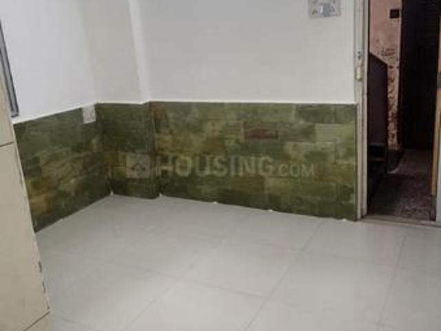1 BHK Apartment in Malad West for rent Mumbai. The reference number is 20459913