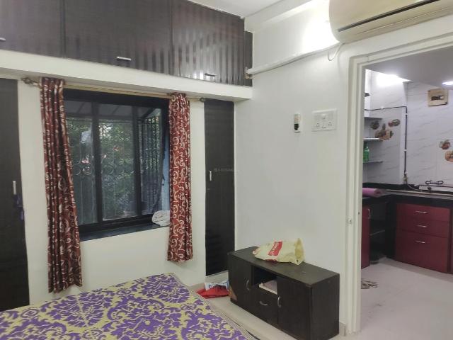 1 BHK Apartment in Kandivali West for rent Mumbai. The reference number is 20517952