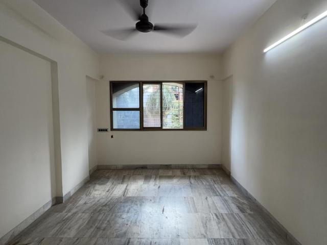 1 BHK Apartment in Malad West for rent Mumbai. The reference number is 20520439