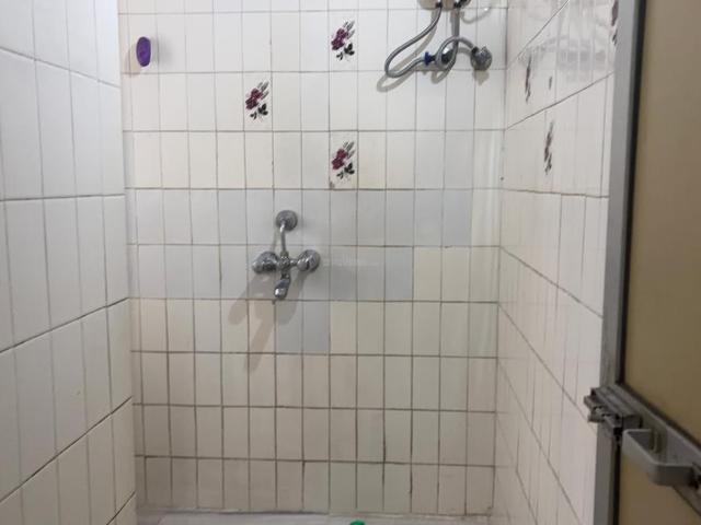 1 BHK Apartment in Malad West for rent Mumbai. The reference number is 20746055