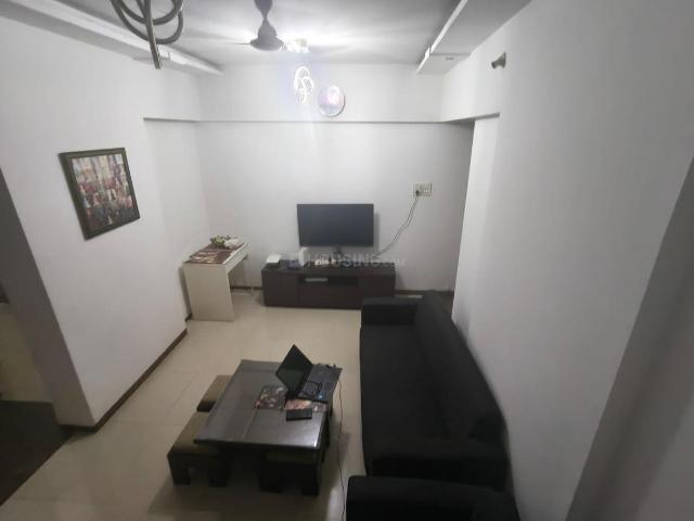 1 BHK Apartment in Malad West for rent Mumbai. The reference number is 20363793