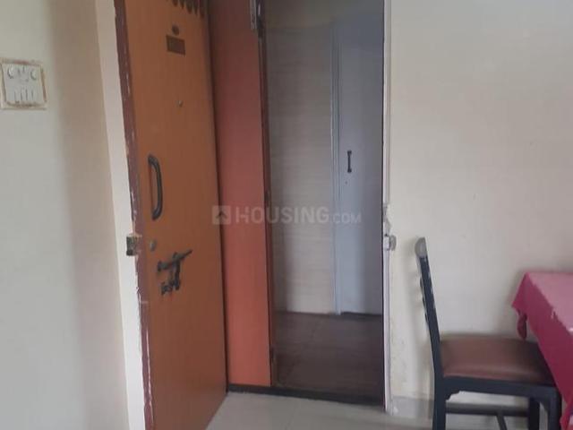 1 BHK Apartment in Malad West for rent Mumbai. The reference number is 5078676