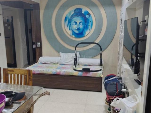 1 BHK Apartment in Malad West for resale Mumbai. The reference number is 14832313