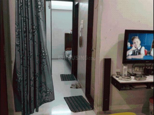 1 BHK Apartment in Malad West for resale Mumbai. The reference number is 16415019