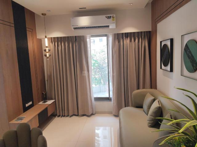 1 BHK Apartment in Malad West for resale Mumbai. The reference number is 16516311