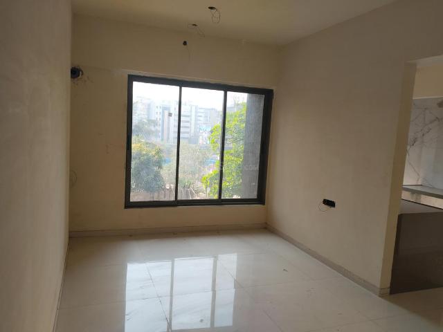 1 BHK Apartment in Malad West for resale Mumbai. The reference number is 16516585