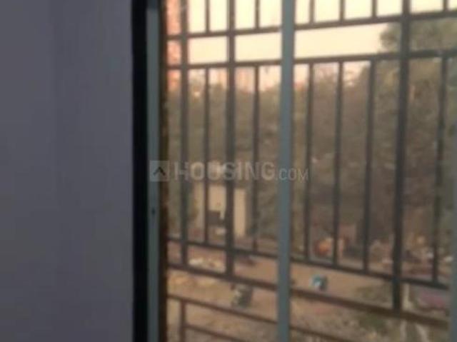 1 BHK Apartment in Malad West for resale Mumbai. The reference number is 16746217
