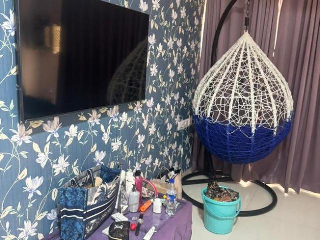 1 BHK Apartment in Malad West for resale Mumbai. The reference number is 16854880