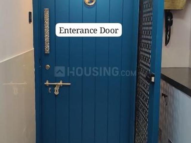 1 BHK Apartment in Malad West for resale Mumbai. The reference number is 18053726