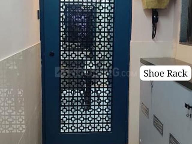 1 BHK Apartment in Malad West for resale Mumbai. The reference number is 18006117