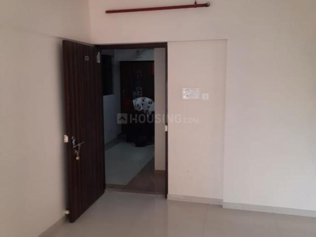 1 BHK Apartment in Malad West for resale Mumbai. The reference number is 19415958