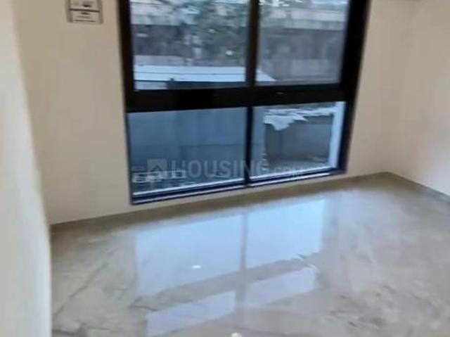1 BHK Apartment in Malad West for resale Mumbai. The reference number is 19883001