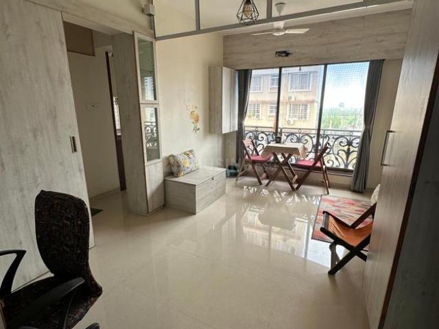 1 BHK Apartment in Malad West for resale Mumbai. The reference number is 19973759