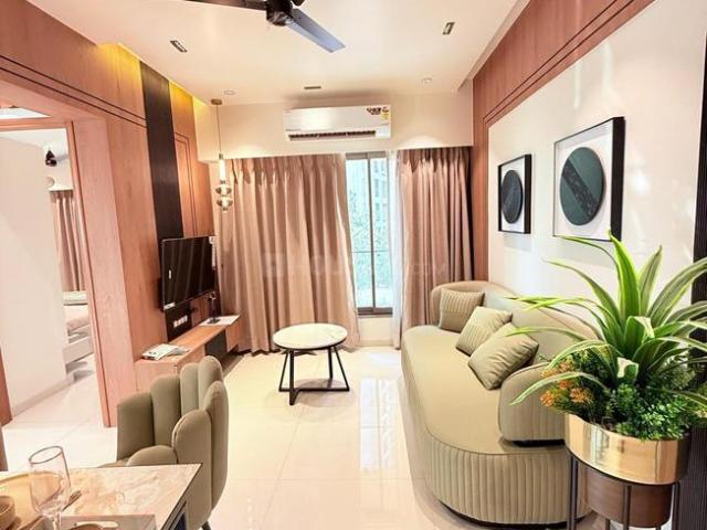 1 BHK Apartment in Malad West for resale Mumbai. The reference number is 19917646