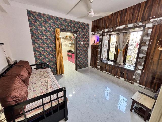 1 BHK Apartment in Malad West for resale Mumbai. The reference number is 19932851