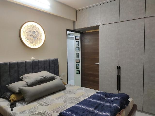 1 BHK Apartment in Malad West for resale Mumbai. The reference number is 20015324
