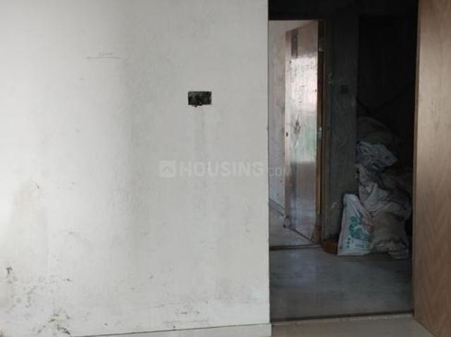 1 BHK Apartment in Malad West for resale Mumbai. The reference number is 20162170