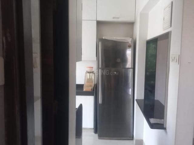 1 BHK Apartment in Malad West for resale Mumbai. The reference number is 20136535