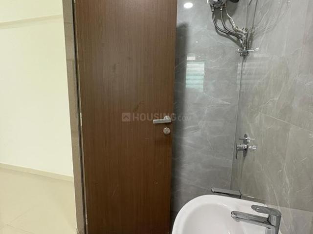 1 BHK Apartment in Malad West for resale Mumbai. The reference number is 20256345