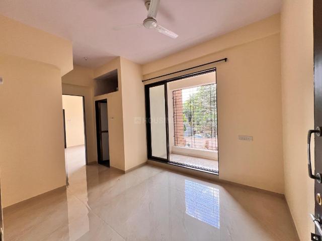 1 BHK Apartment in Kandivali West for resale Mumbai. The reference number is 20327016