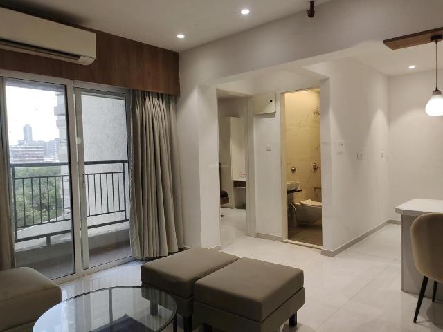 1 BHK Apartment in Malad West for resale Mumbai. The reference number is 20485047