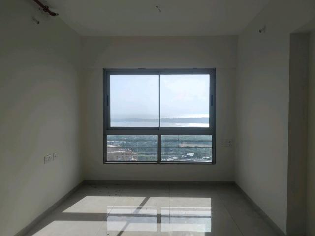 1 BHK Apartment in Malad West for resale Mumbai. The reference number is 20408123