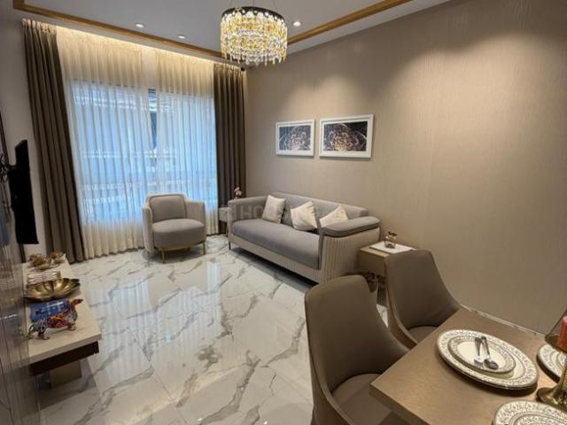 1 BHK Apartment in Malad West for resale Mumbai. The reference number is 20599818