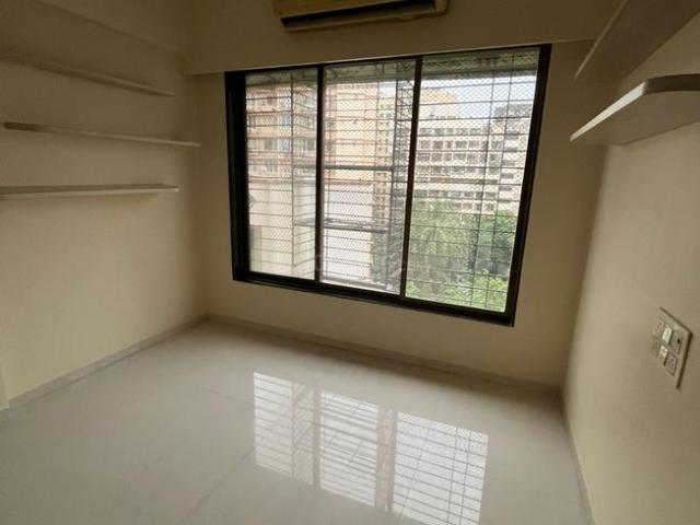 1 BHK Apartment in Malad West for resale Mumbai. The reference number is 20663887