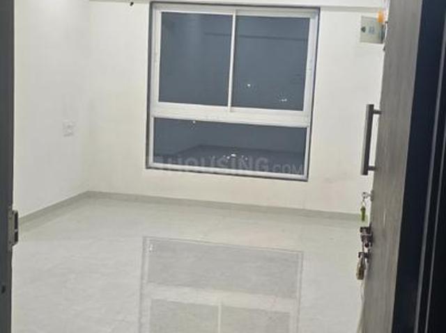1 BHK Apartment in Malad West for resale Mumbai. The reference number is 20715029