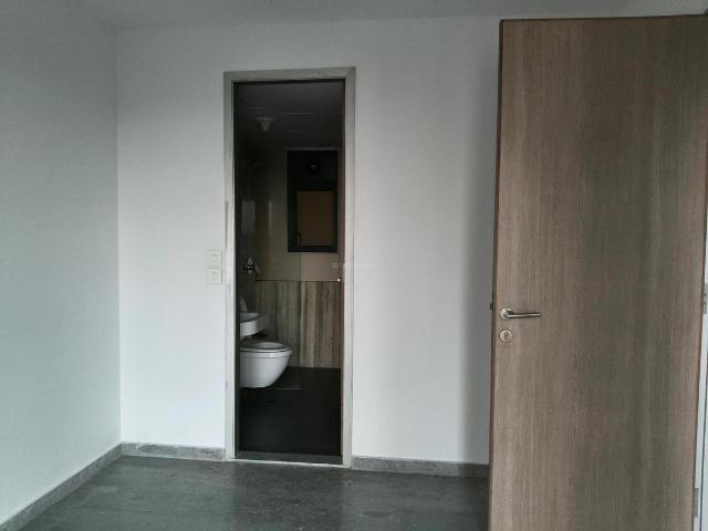 1 BHK Apartment in Mandvi for rent Mumbai. The reference number is 18617705
