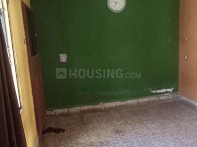 1 BHK Apartment in Maninagar for resale Ahmedabad. The reference number is 18505800