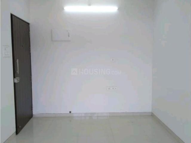 1 BHK Apartment in Mira Road East for resale Mira Bhayandar. The reference number is 13668271