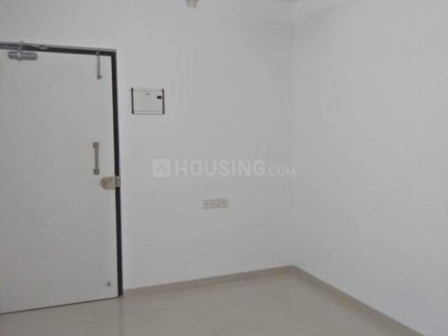 1 BHK Apartment in Mira Road East for resale Mira Bhayandar. The reference number is 15204745