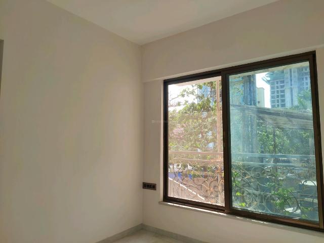 1 BHK Apartment in Mira Road East for resale Mumbai. The reference number is 12812085