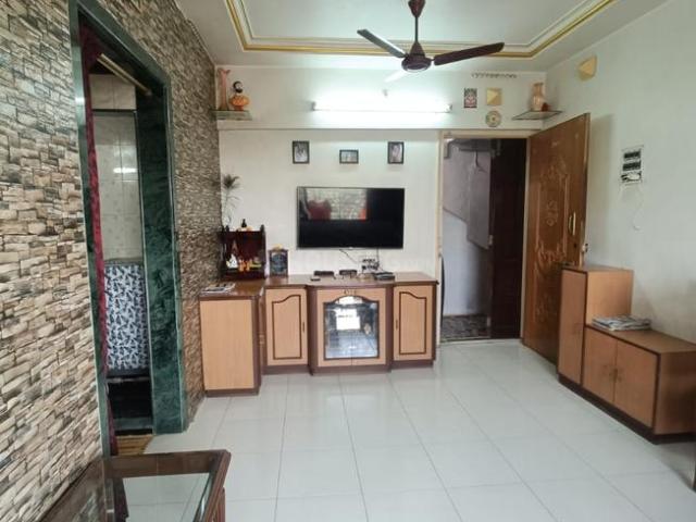 1 BHK Apartment in Mulund East for resale Mumbai. The reference number is 19219626