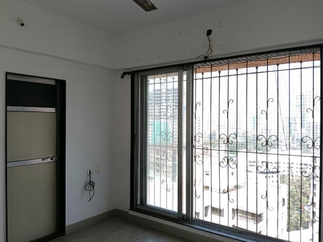 1 BHK Apartment in Mulund East for resale Mumbai. The reference number is 19310014