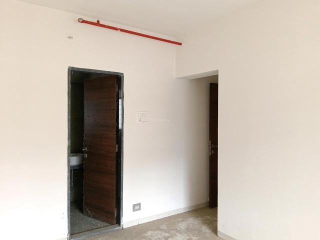 1 BHK Apartment in Mulund East for resale Mumbai. The reference number is 19328321
