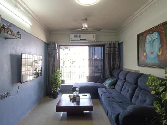 1 BHK Apartment in Mulund East for resale Mumbai. The reference number is 19397323