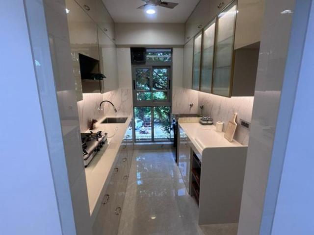 1 BHK Apartment in Mulund East for resale Mumbai. The reference number is 20035154