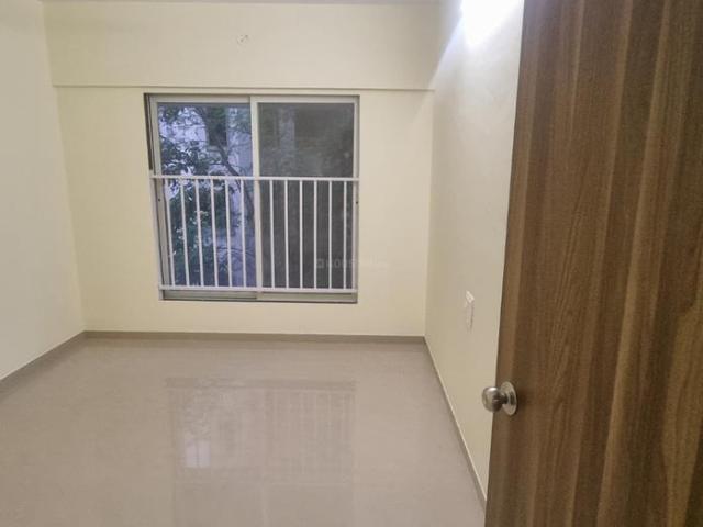 1 BHK Apartment in Mulund East for resale Mumbai. The reference number is 9735021