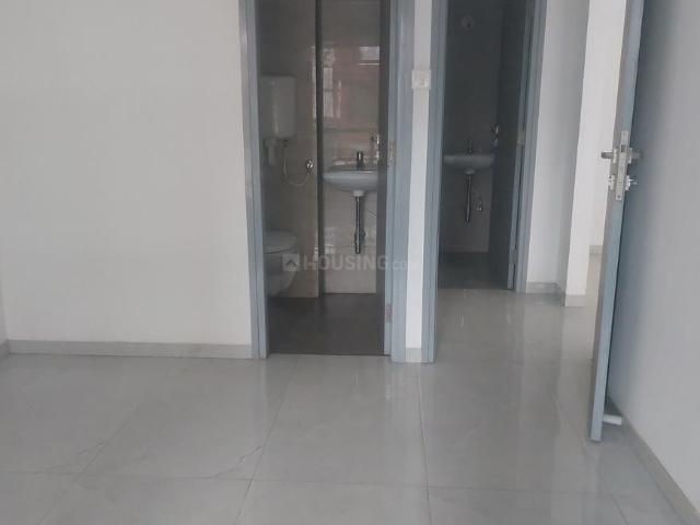 1 BHK Apartment in Mulund West for resale Mumbai. The reference number is 18369675