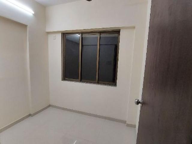 1 BHK Apartment in Mulund West for resale Mumbai. The reference number is 5619864