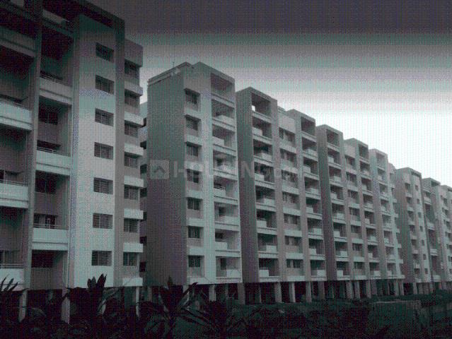 1 BHK Apartment in Mundhwa for resale Pune. The reference number is 8422092