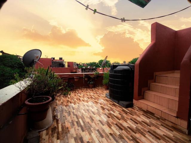 1 BHK Apartment in Munirka for rent New Delhi. The reference number is 20392503