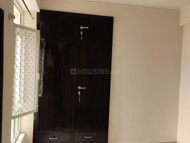 1 BHK Apartment in Noida Extension for rent Greater Noida. The reference number is 19048371
