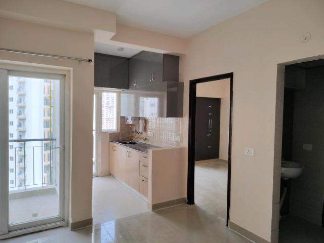 1 BHK Apartment in Noida Extension for rent Greater Noida. The reference number is 20427725