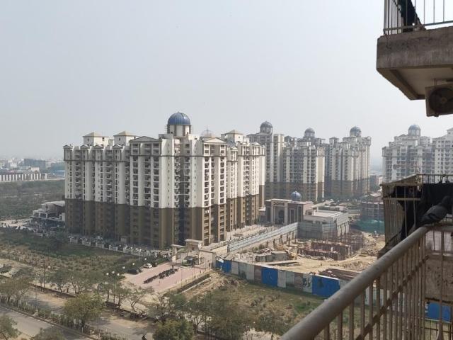 1 BHK Apartment in Noida Extension for resale Greater Noida. The reference number is 19583707