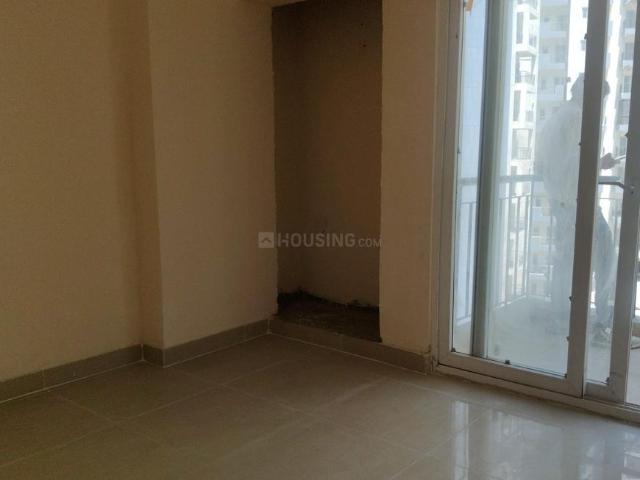 1 BHK Apartment in Noida Extension for resale Greater Noida. The reference number is 19946326